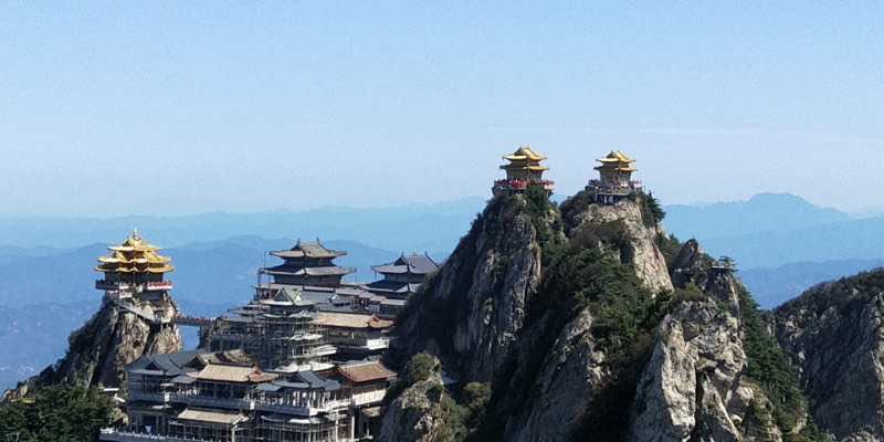 金顶群观